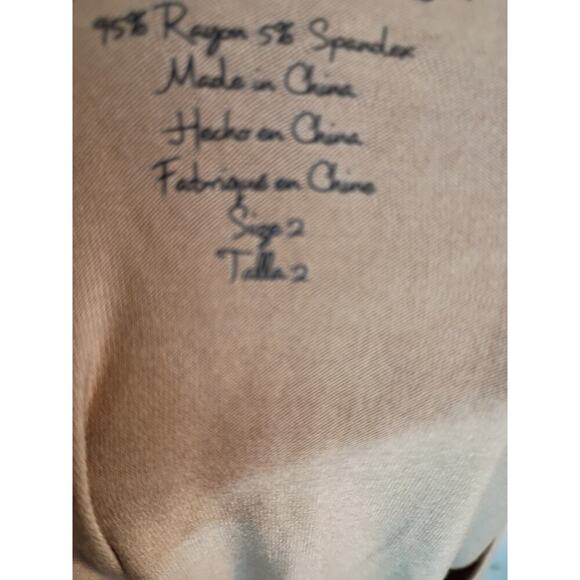 Chicos Top Brown Sz 2 L Liquid Knit Stretch Business Casual - Picture 6 of 8